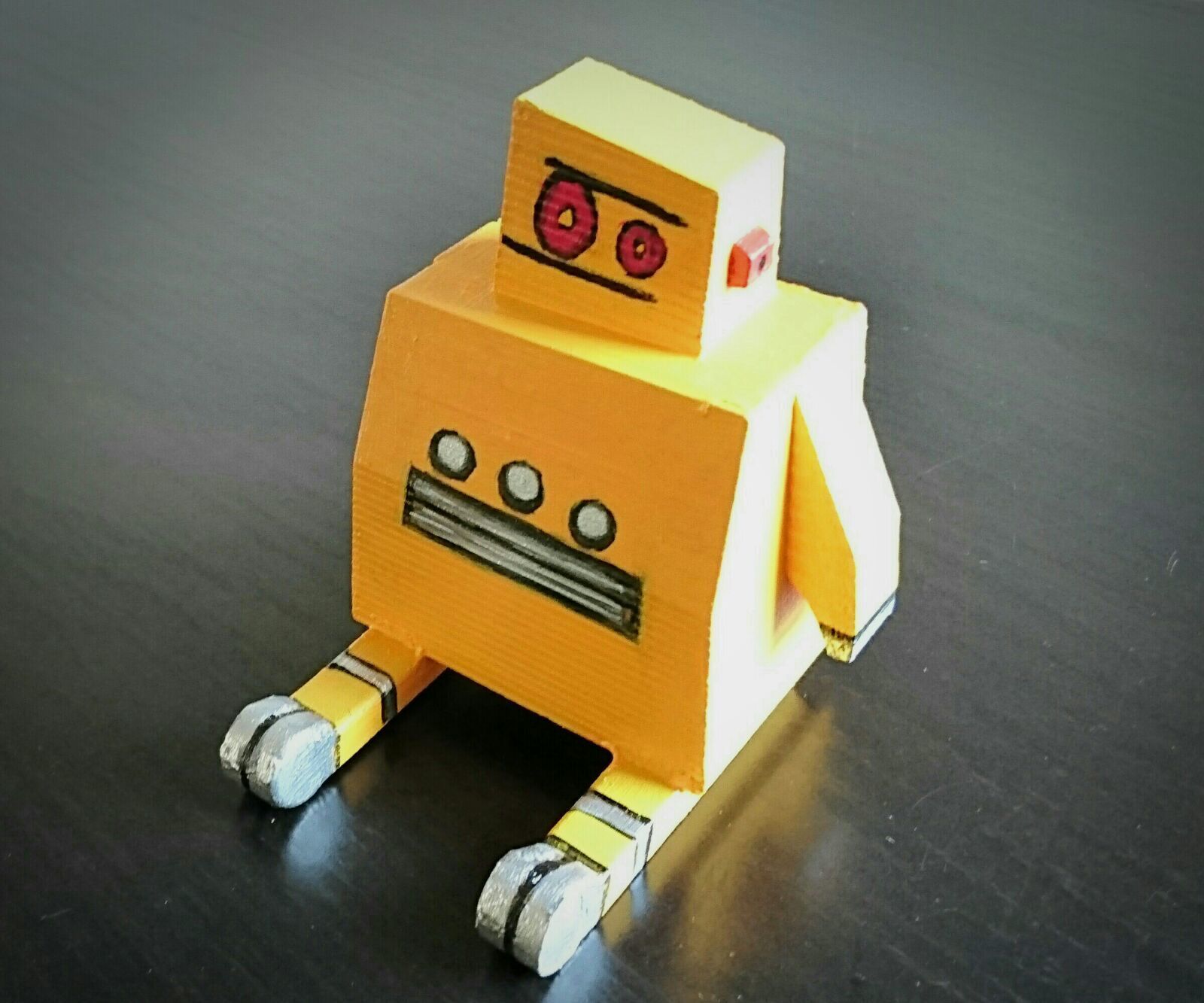 Instructables Robot Smartphone Stand