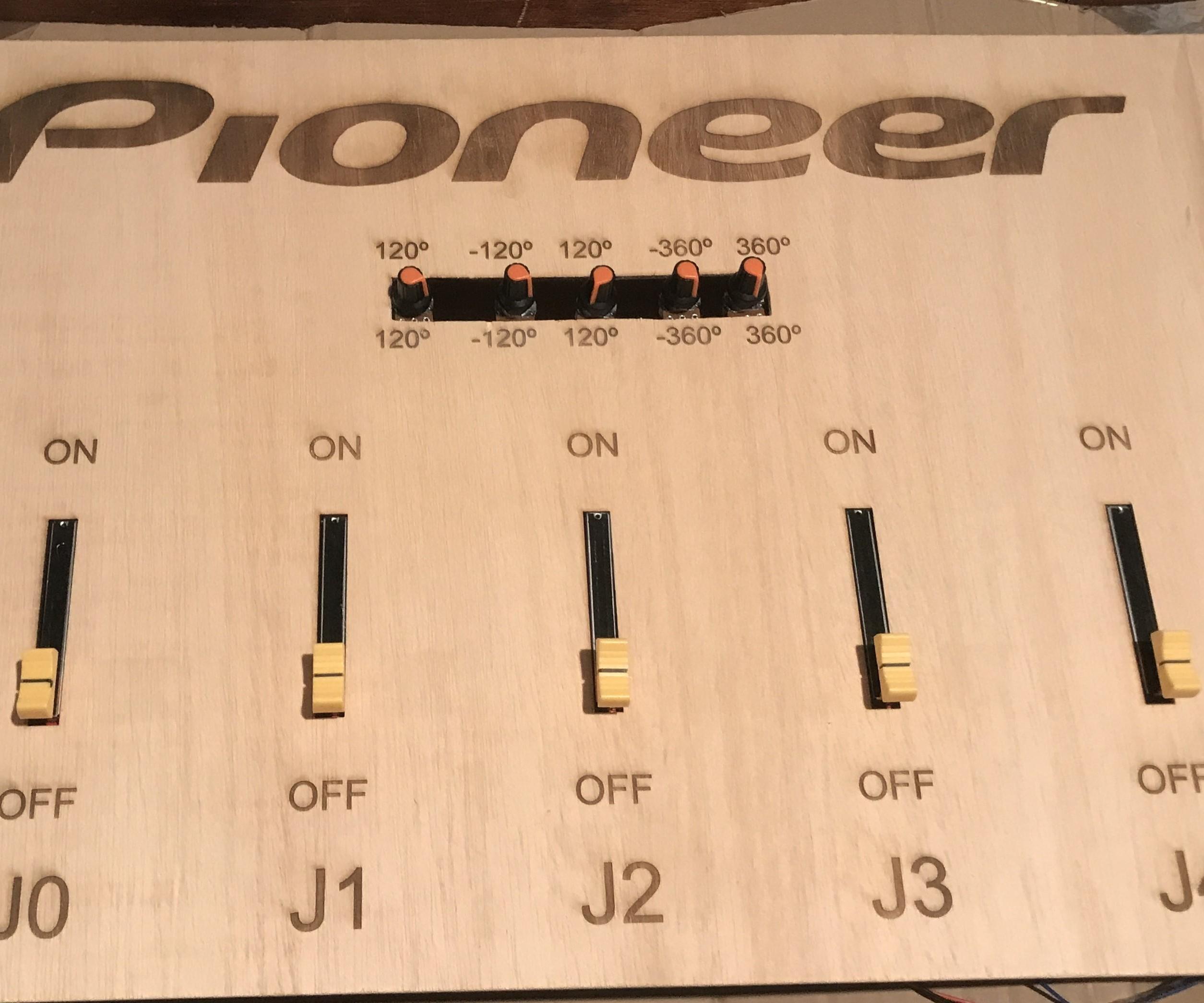 DJ-SET ROBOTIC ARM CONTROLER