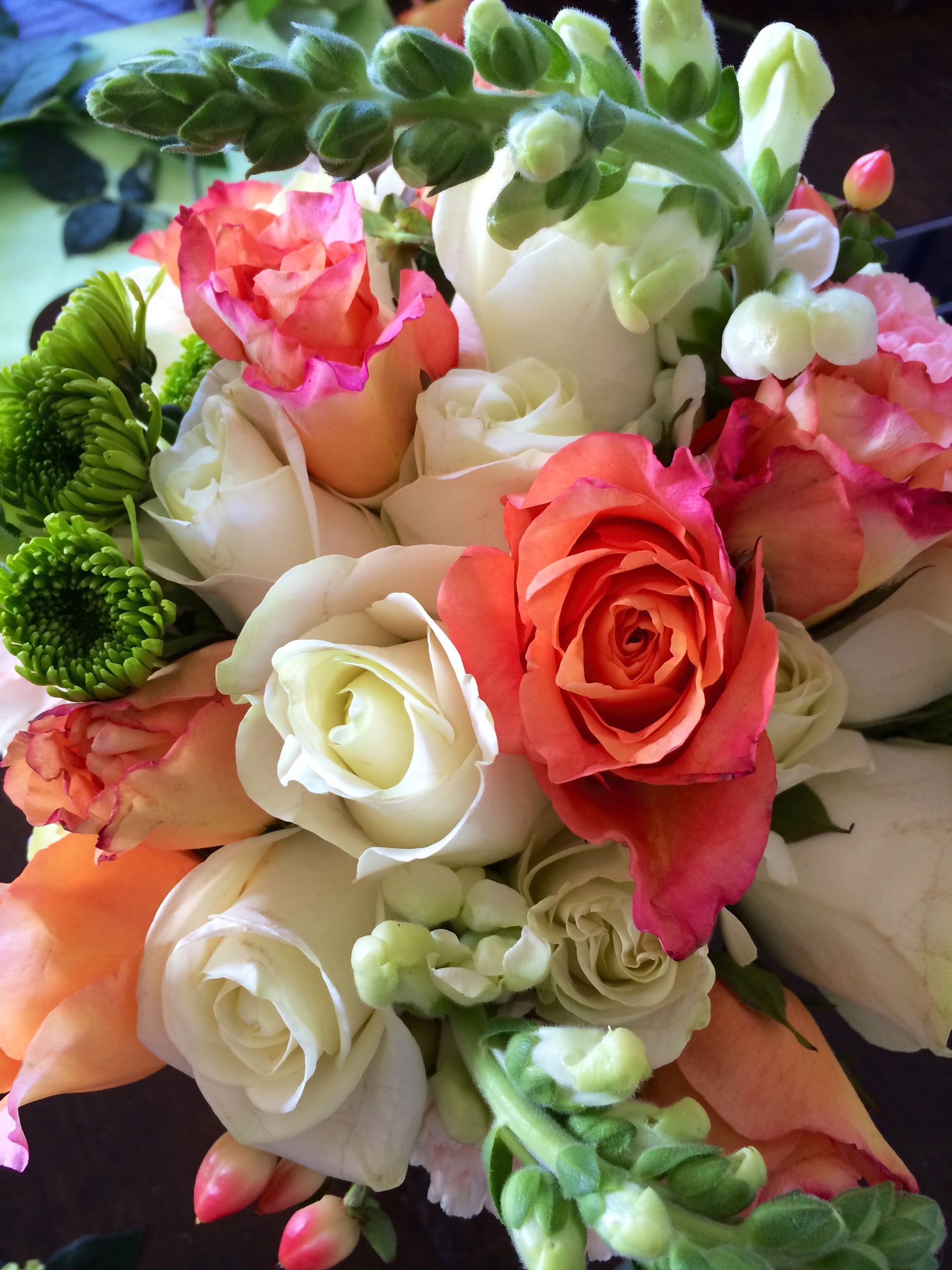 DIY Wedding Bouquets, Boutonnières & Tables