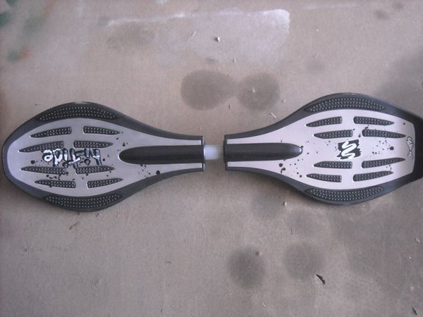 Spray Painting a RipStick / Wave