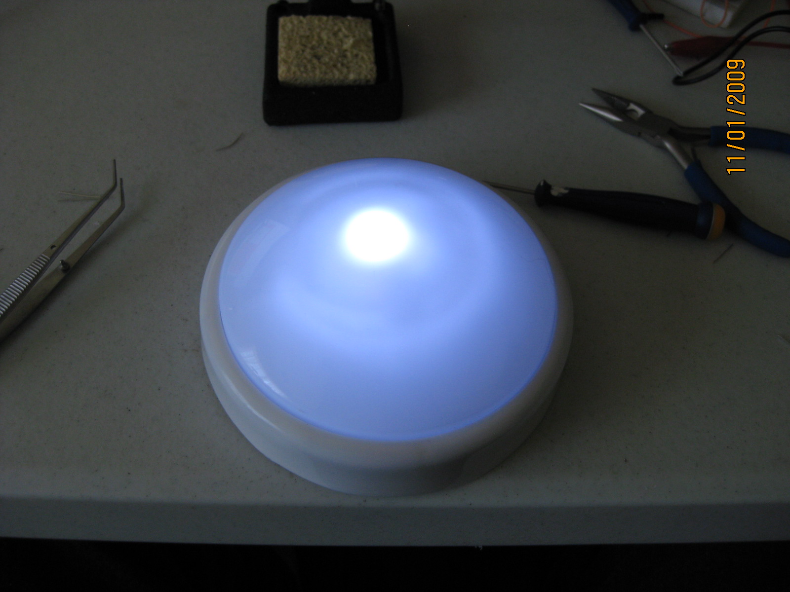 Tap Light LED AutoOff Hack 8 Steps Instructables