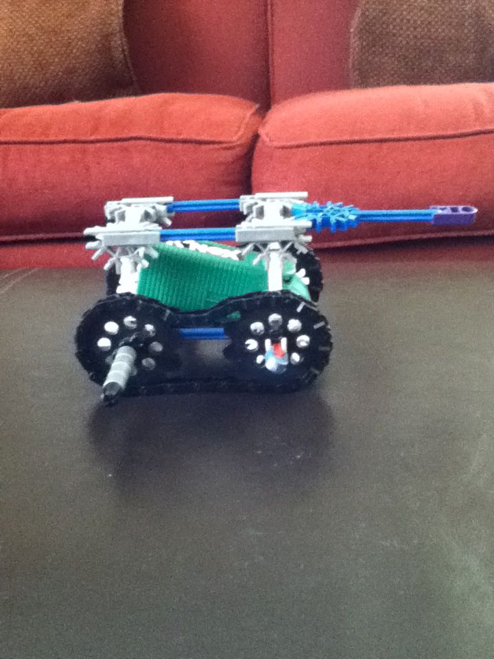 Knex Tank