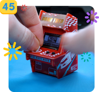 Play the Preinstalled Games!