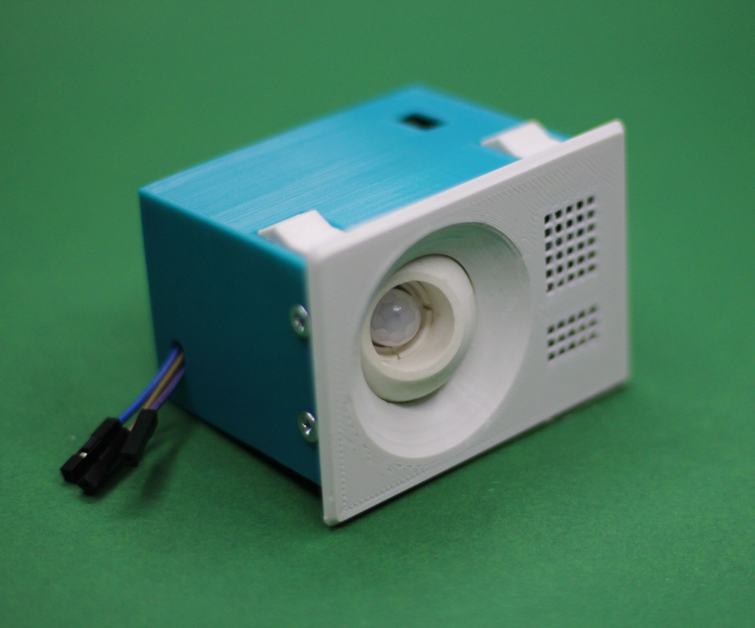 DIY: Ceiling Mounted Mini Sensor Box With Focusable Motion Sensor