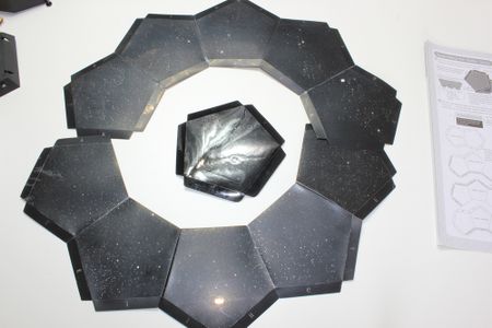 Assembling the Stellar Globe