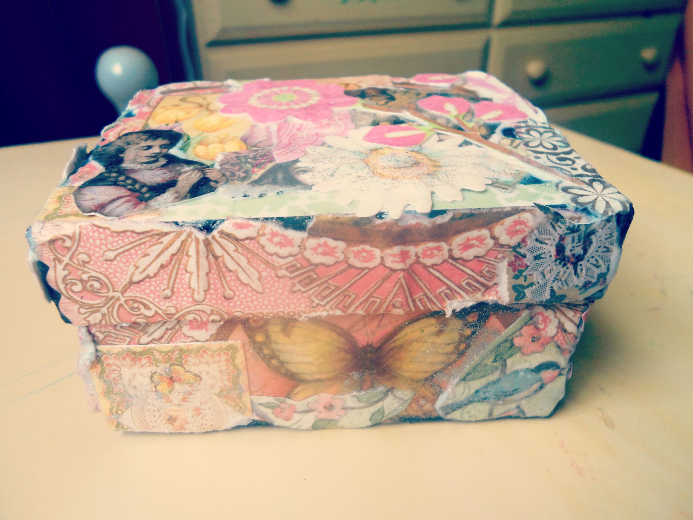 ❤How to Decoupage a jewelry box!❤