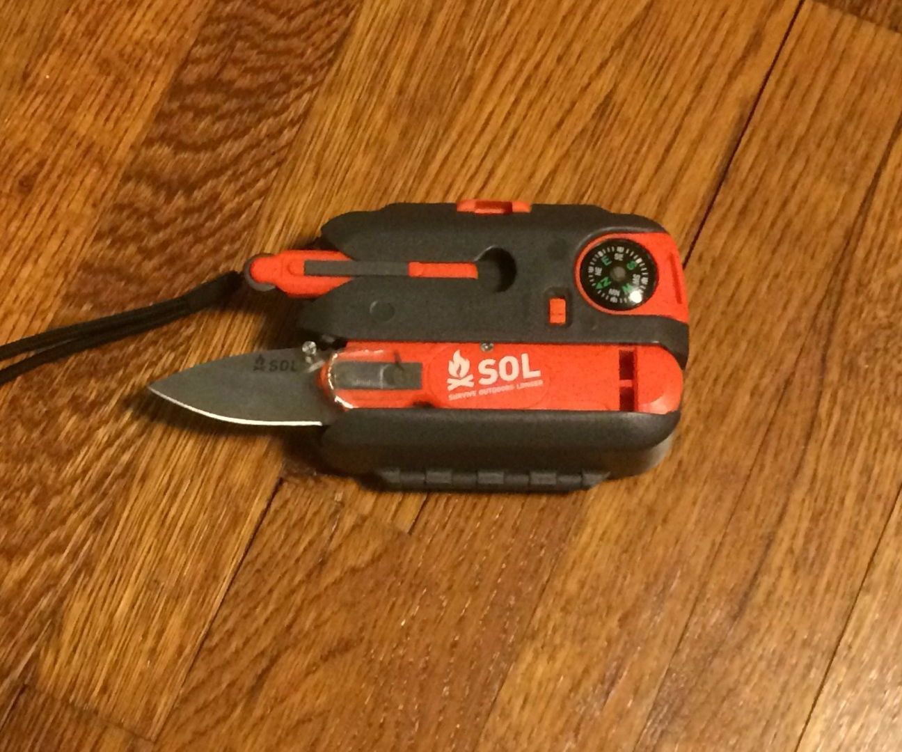 Incognito Survival Carry