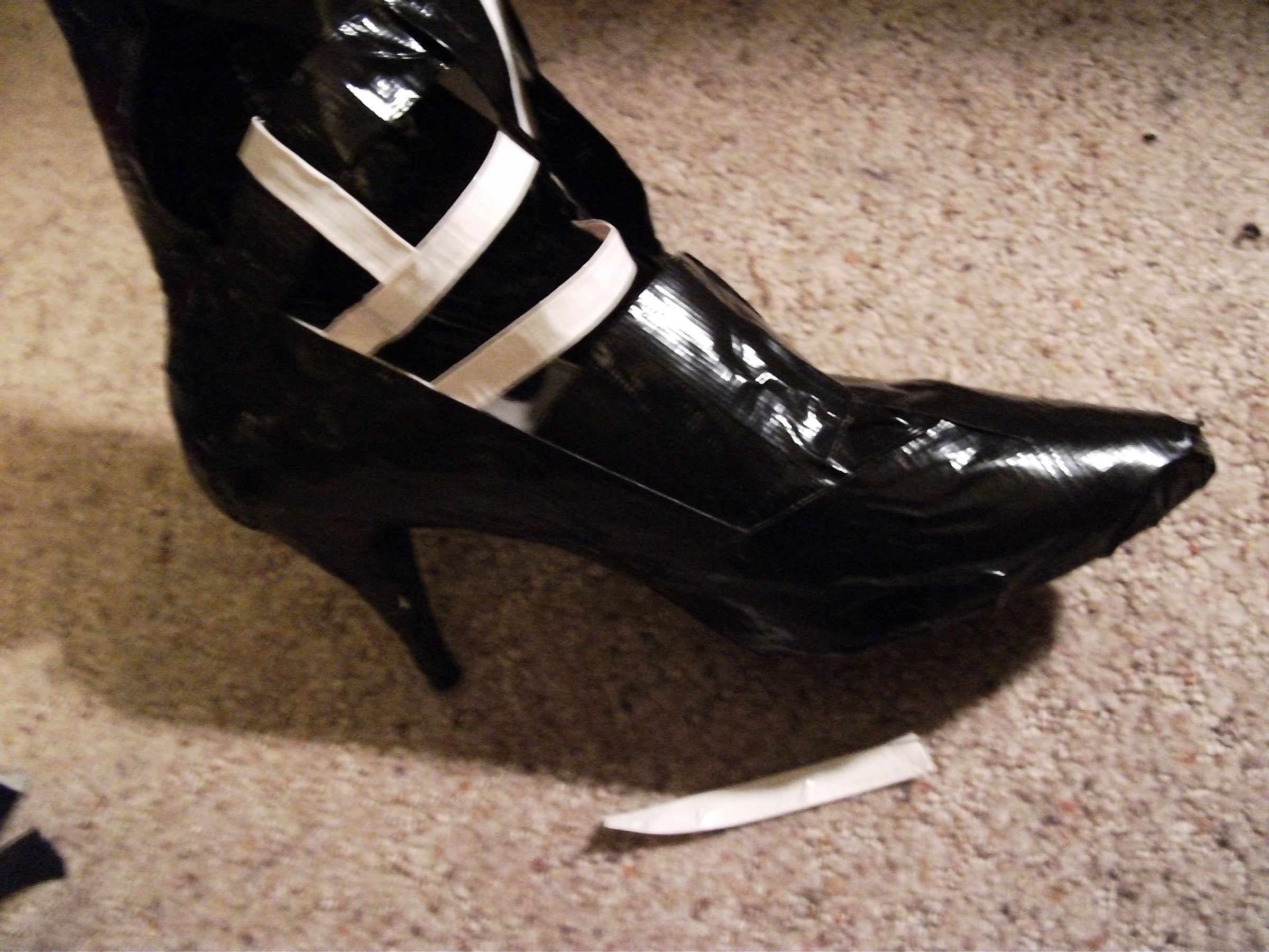 Stylish Duct Tape Boot! 9 Steps Instructables