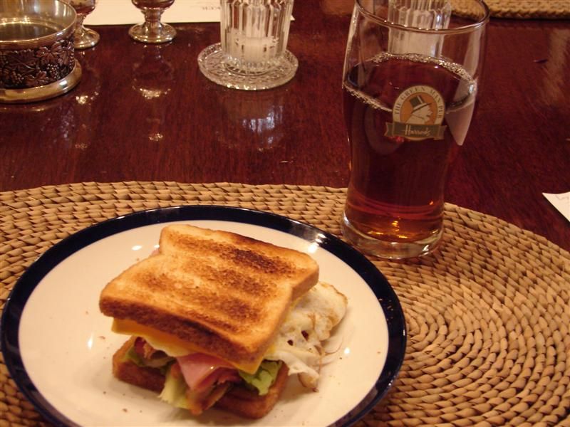 Sandwich Colonial