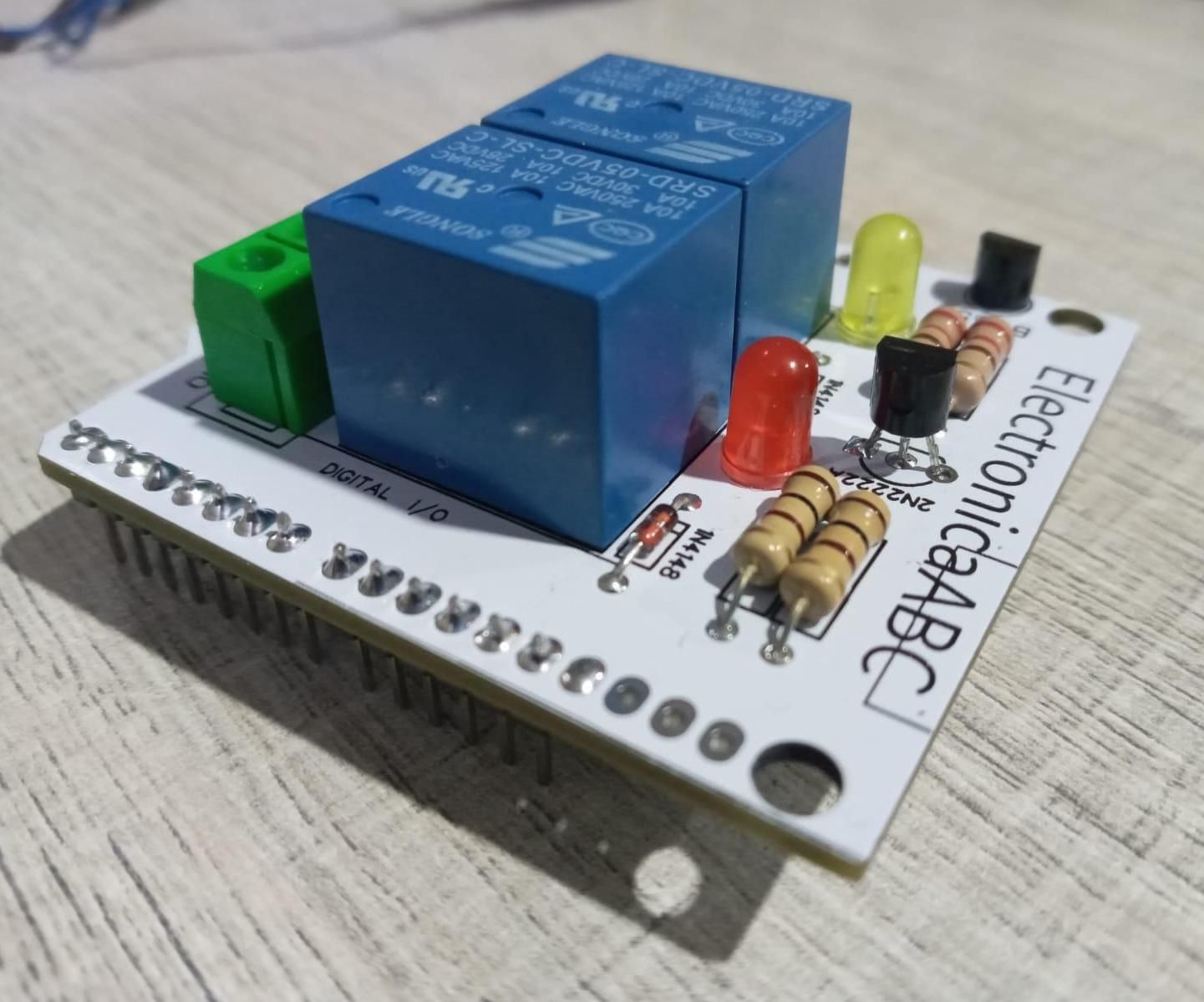 SHIELD RELAY FOR ARDUINO UNO