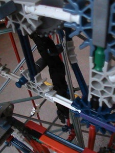 Attaching the Bottom Chain