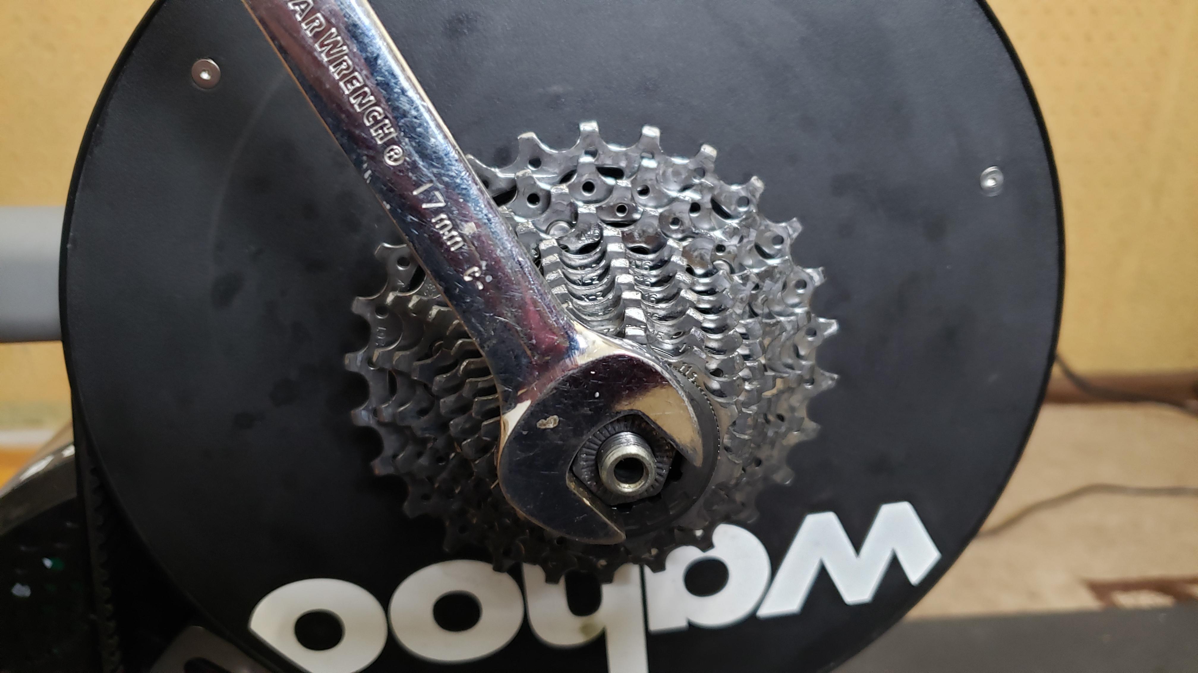 wahoo kickr front wheel block