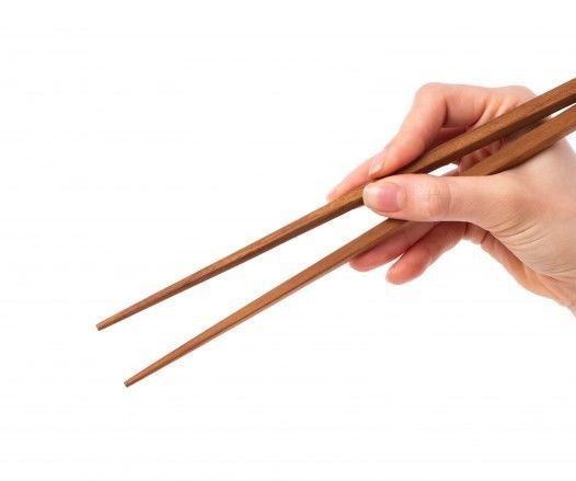 How to Use Japanese Chopsticks