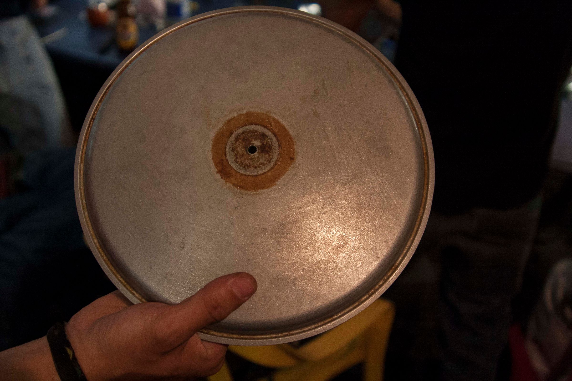 Sugru Build Night - Reparando La Tapa De Una Olla Vieja