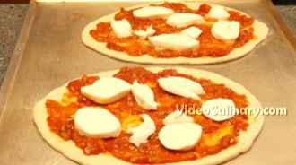 Assemble the Pizza