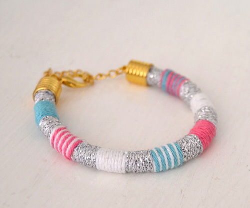 ♥ DIY Friendship Bracelet | Quick & Easy