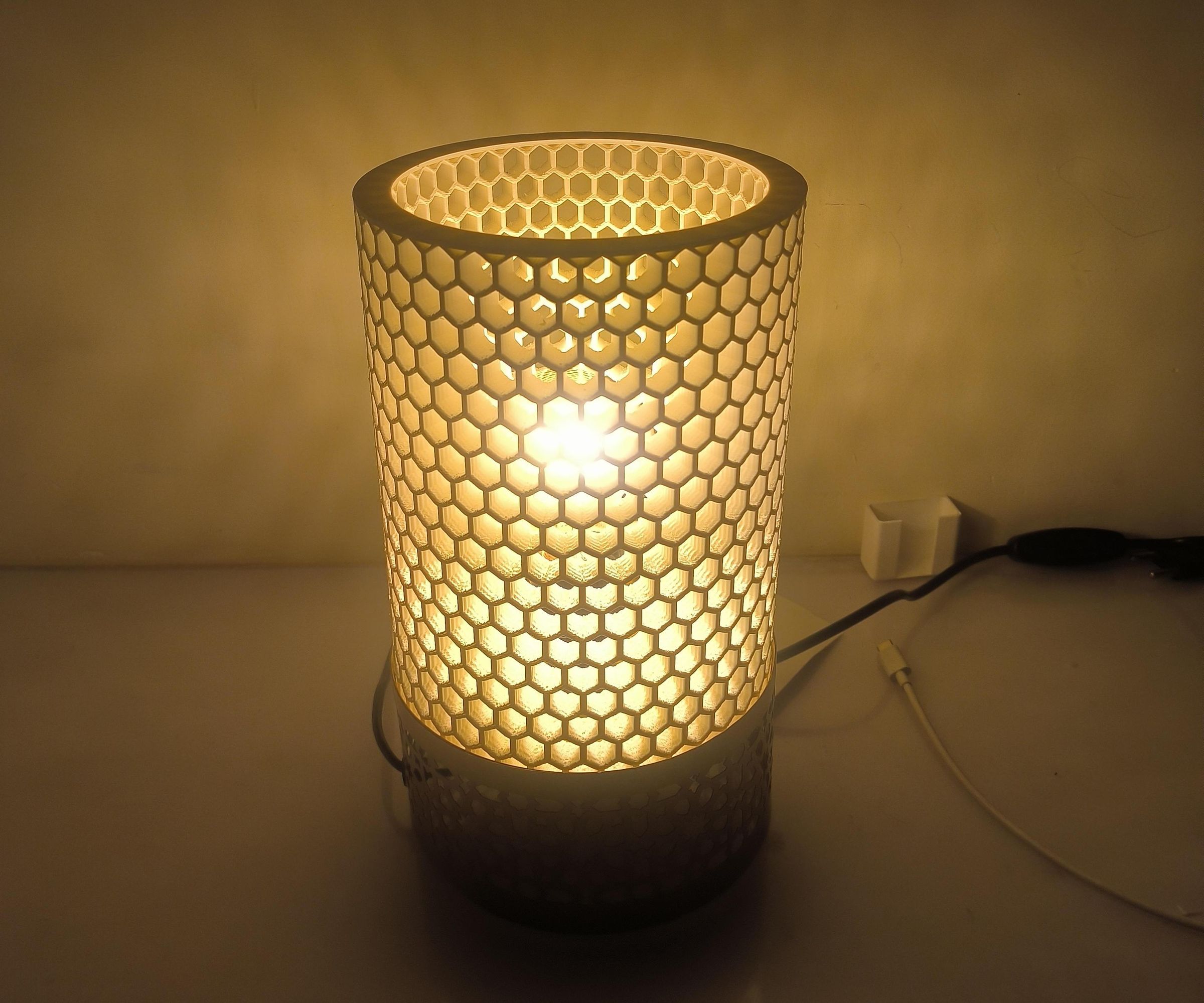 3d Printed Honeycomb Lamp