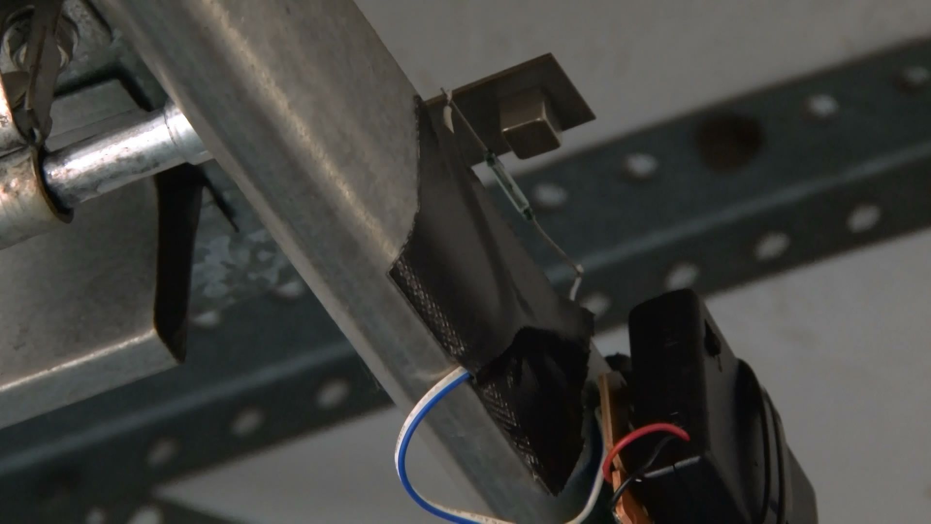 The Garage Door Alert! 6 Steps (with Pictures) Instructables