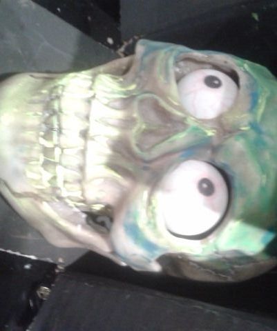 Animated Halloween skull with illuminated eyes