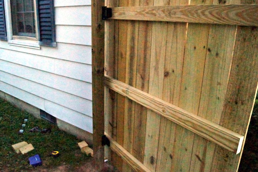 Make a Hidden Gate : 5 Steps (with Pictures) - Instructables