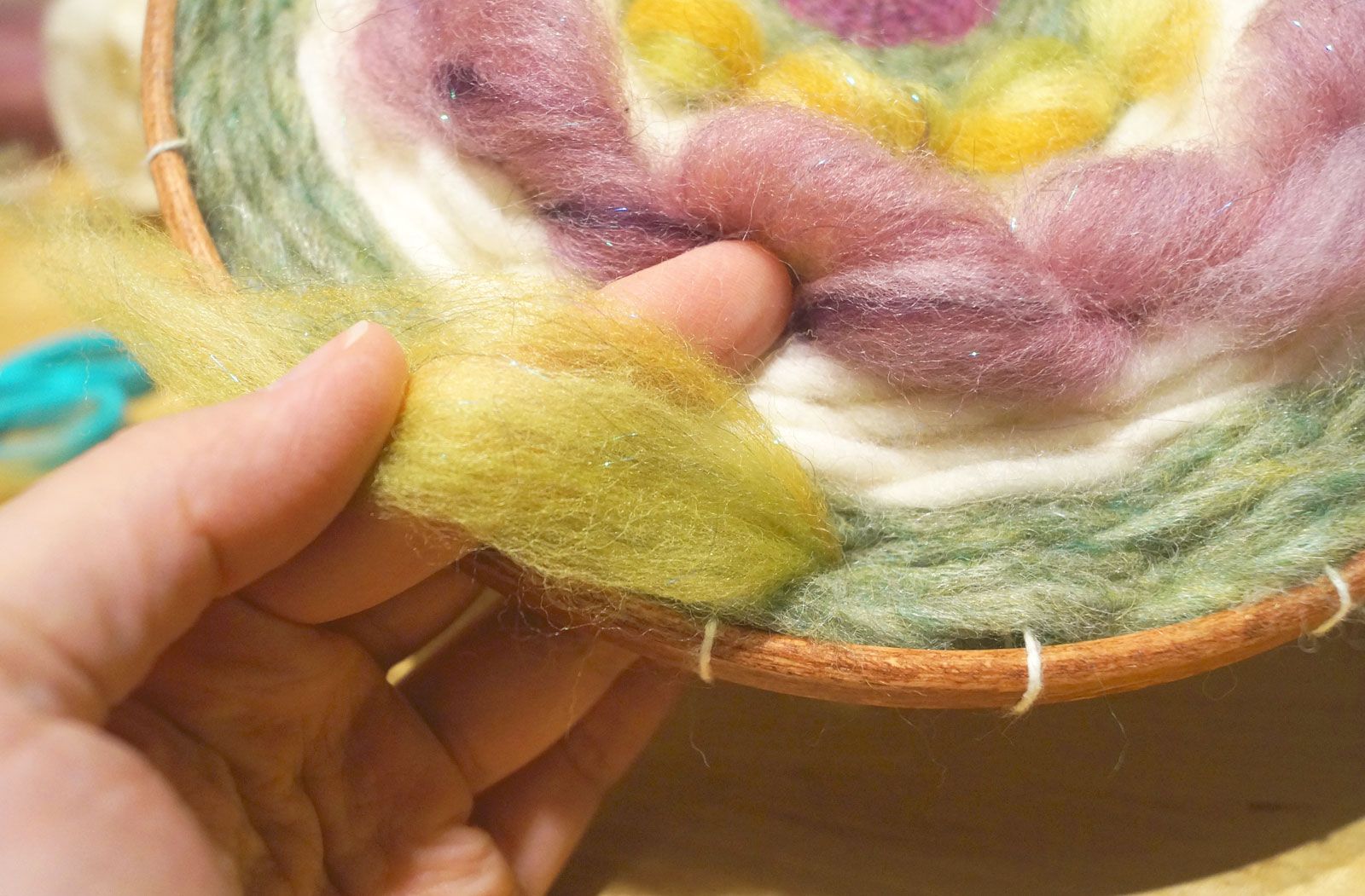 Woven Hoop Art : 9 Steps (with Pictures) - Instructables