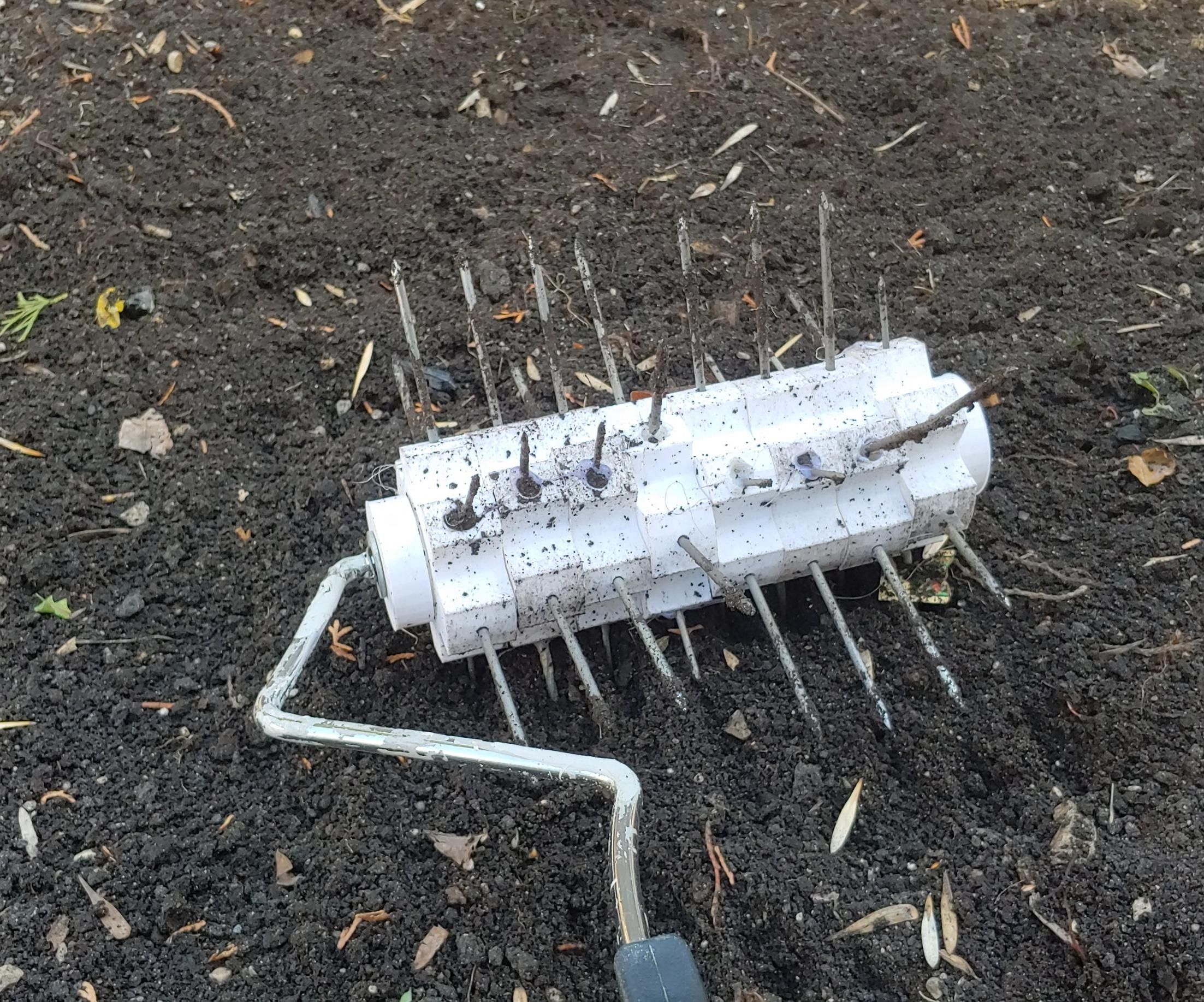 Paint Roller Soil Aerator
