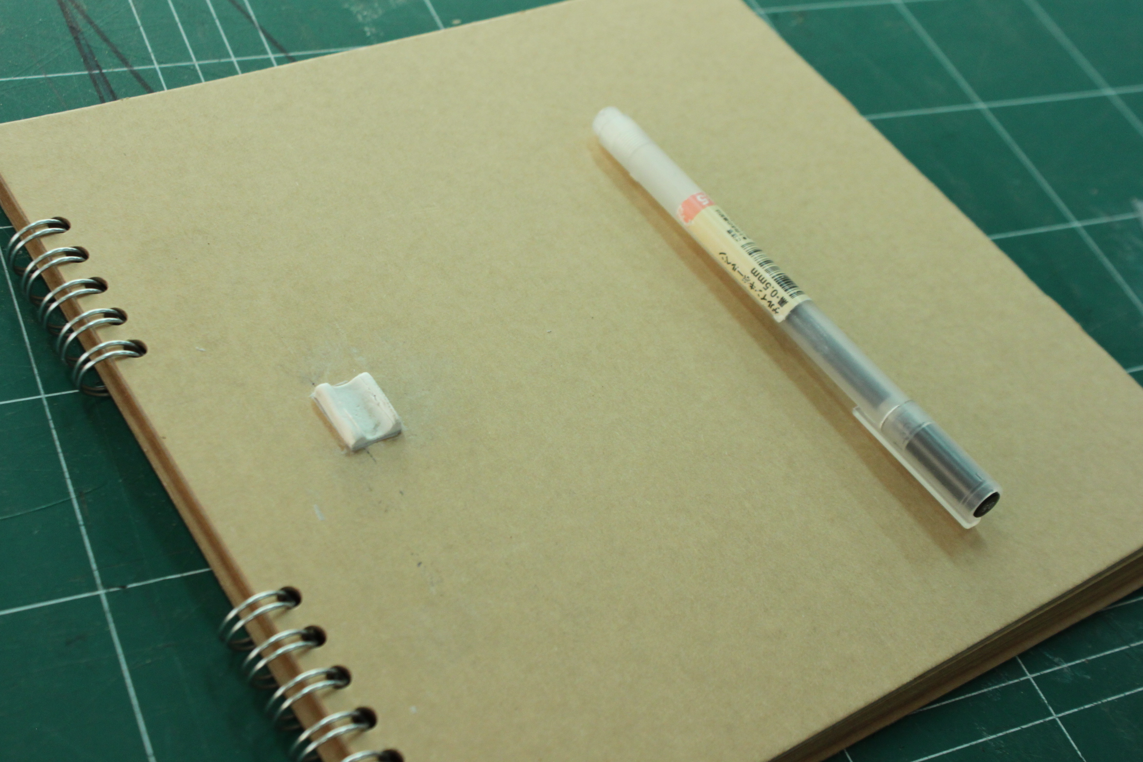 Pimp Your Notebook With Sugru