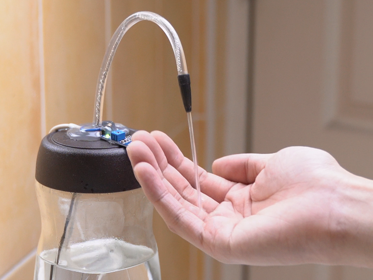 DIY Automatic Alcohol Dispenser (No Arduino Needed) 18 Steps (with