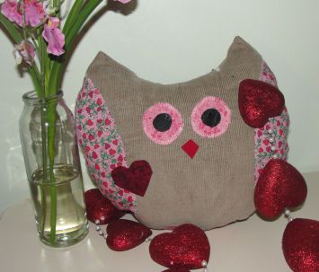 How to Make a "LOVE OWL Pillow" - a Valentine Sewing Craft