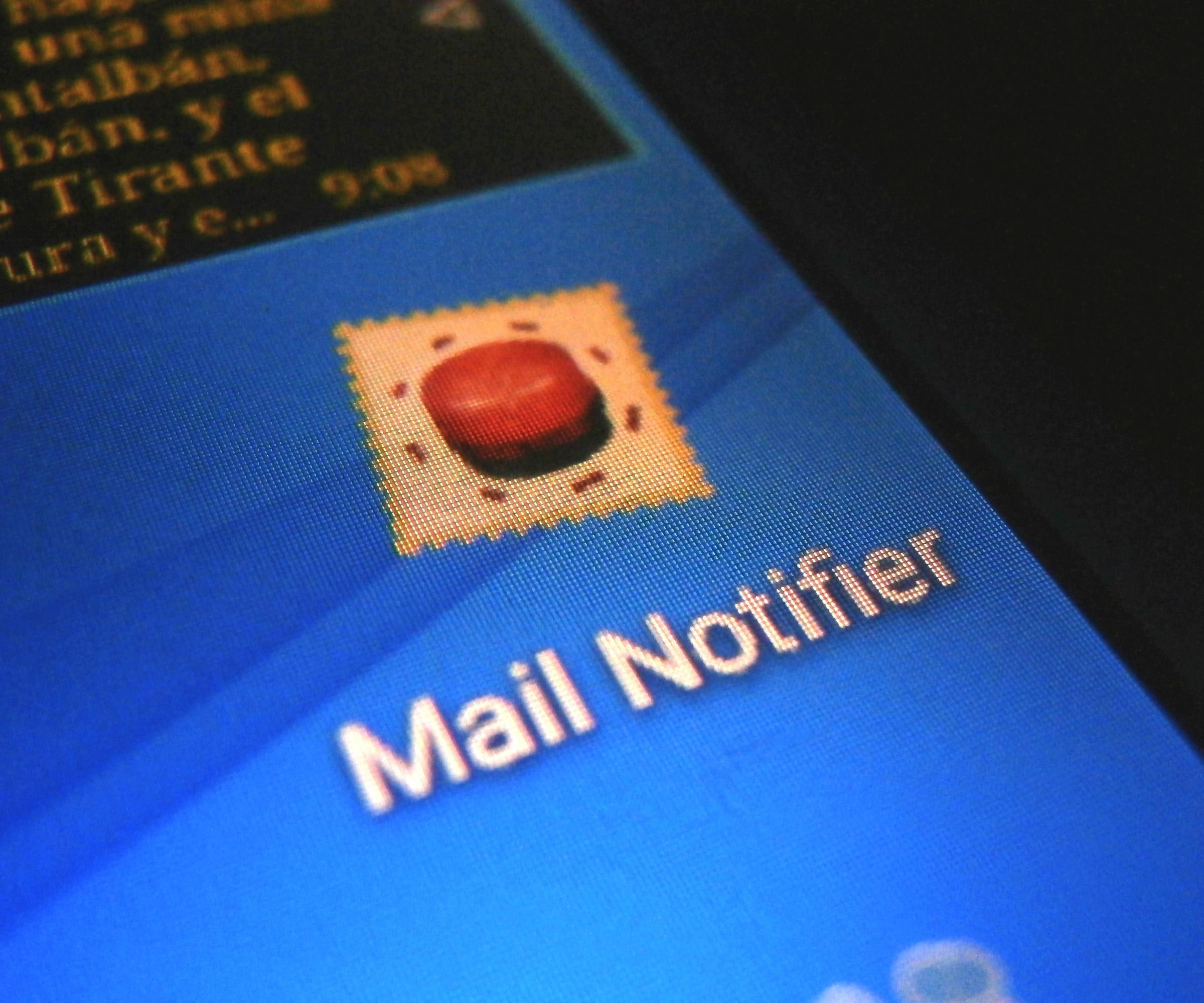 Mailbox Notifier Using a Smartphone