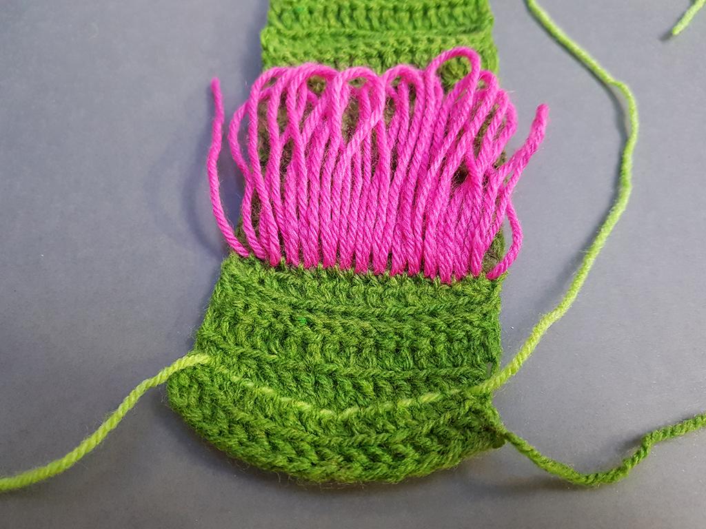 Çölde İki Balon Süzülür. Biri Bağırır