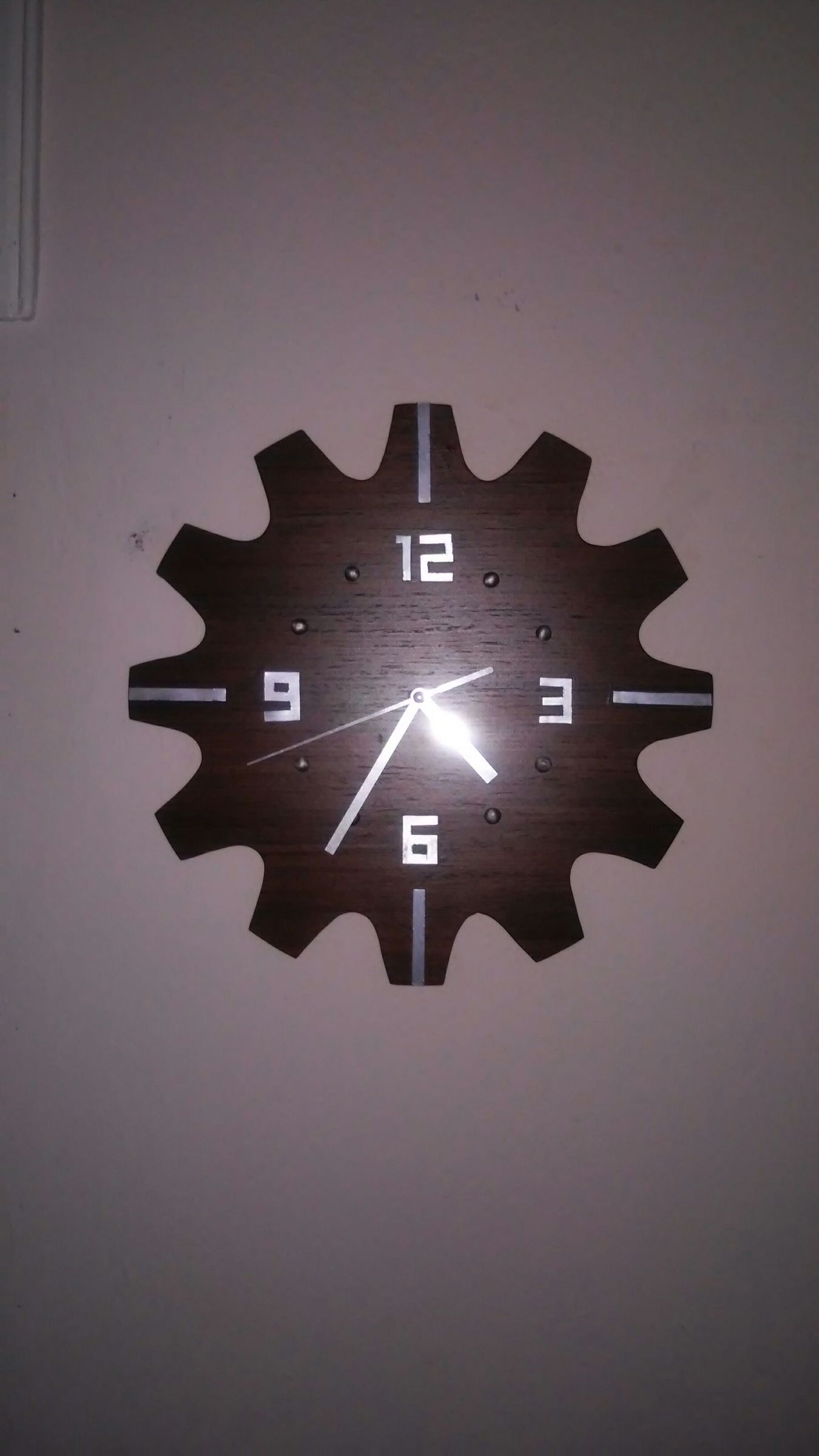 Modern Clock With Gear Look