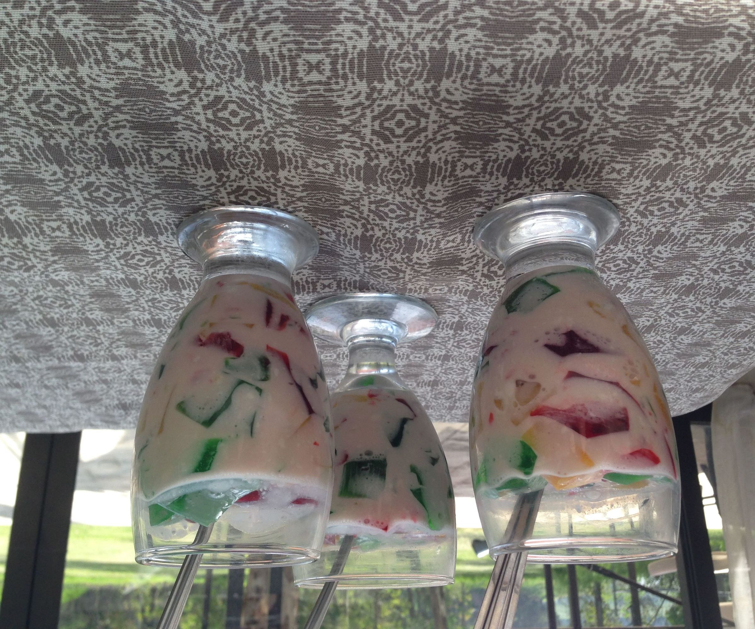 Delicious Jell-O Dessert for a Crowd