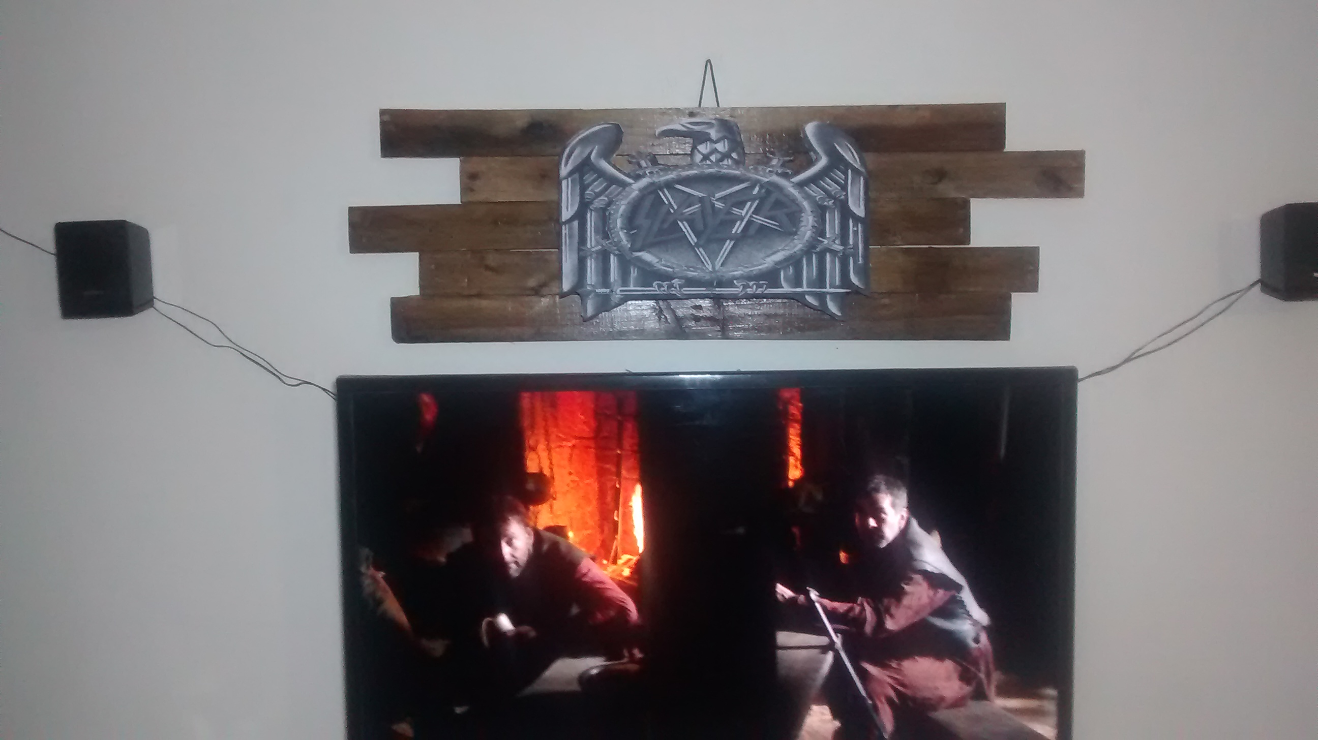 DIY Slayer wall lamp everyone can make....