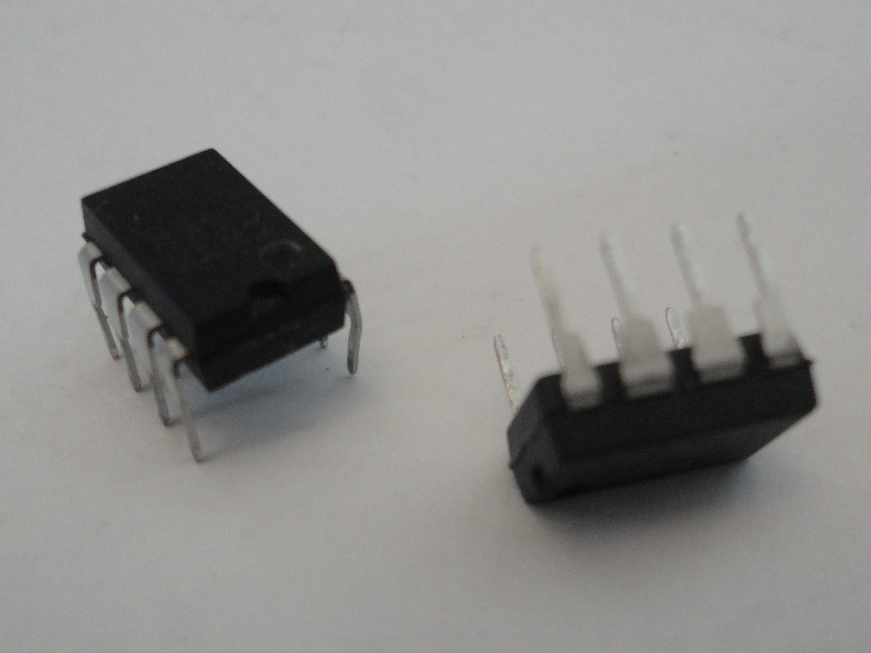 DIP-8 IC Sockets in Need!