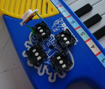 The Buttons of the Toy Piano