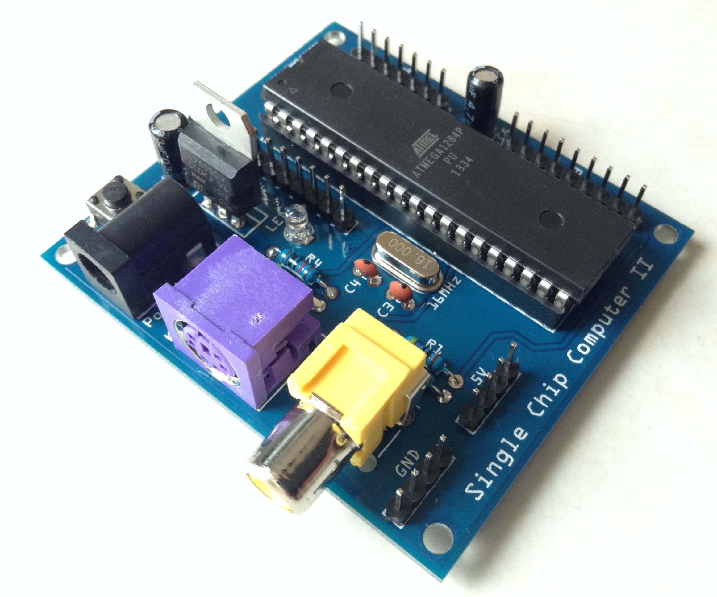 Single Chip Computer: Easy to produce AVR BASIC Computer