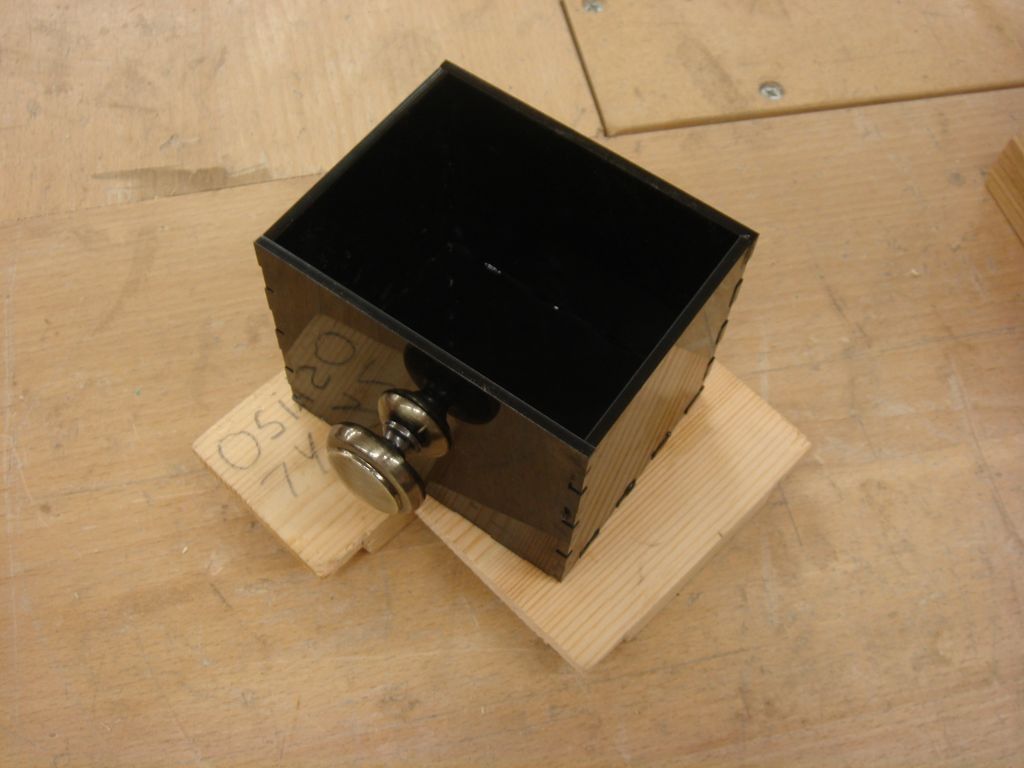 How to Make an Acrylic Drawer