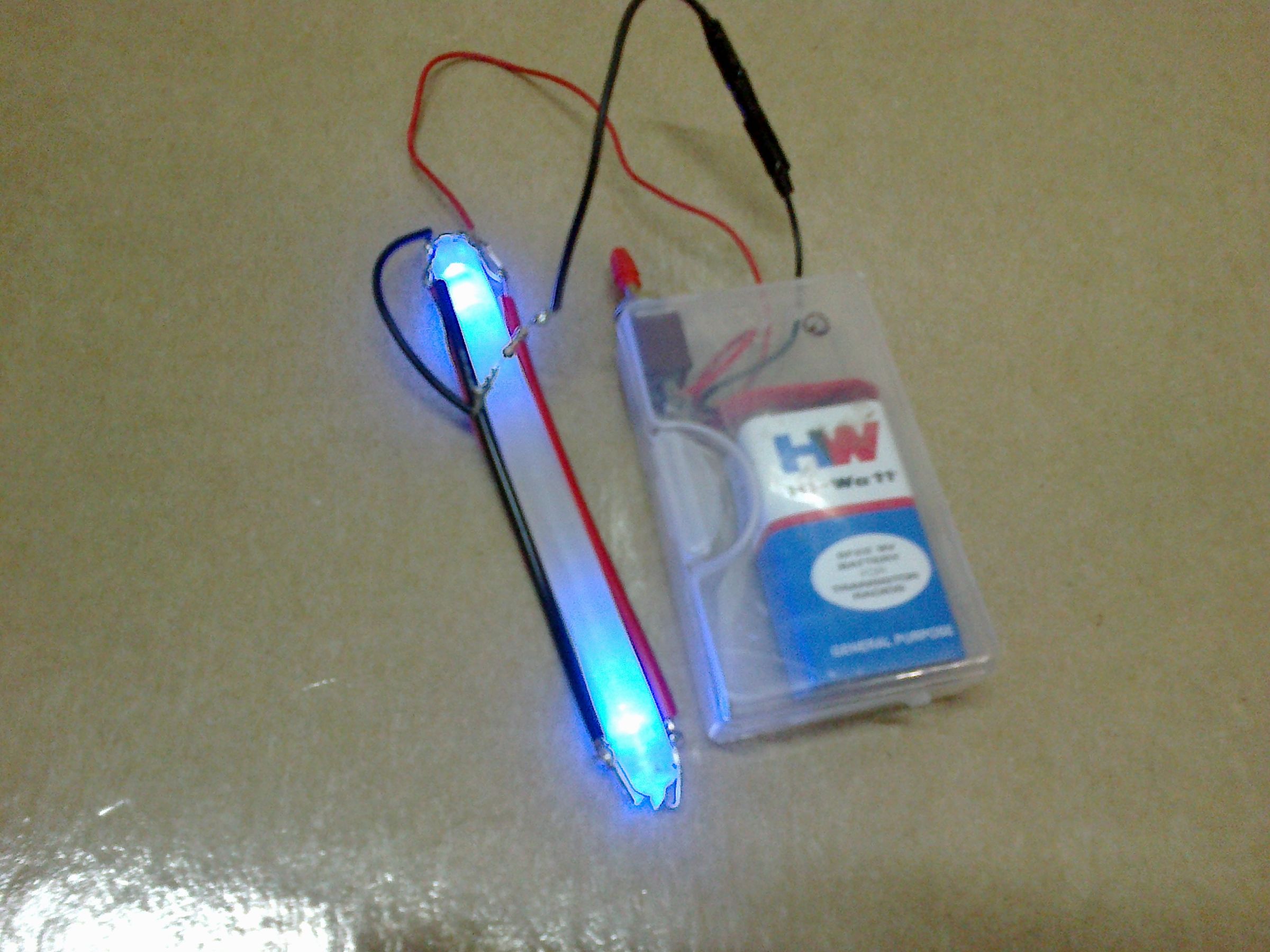 How to Make 9v Battery Case With a Switch