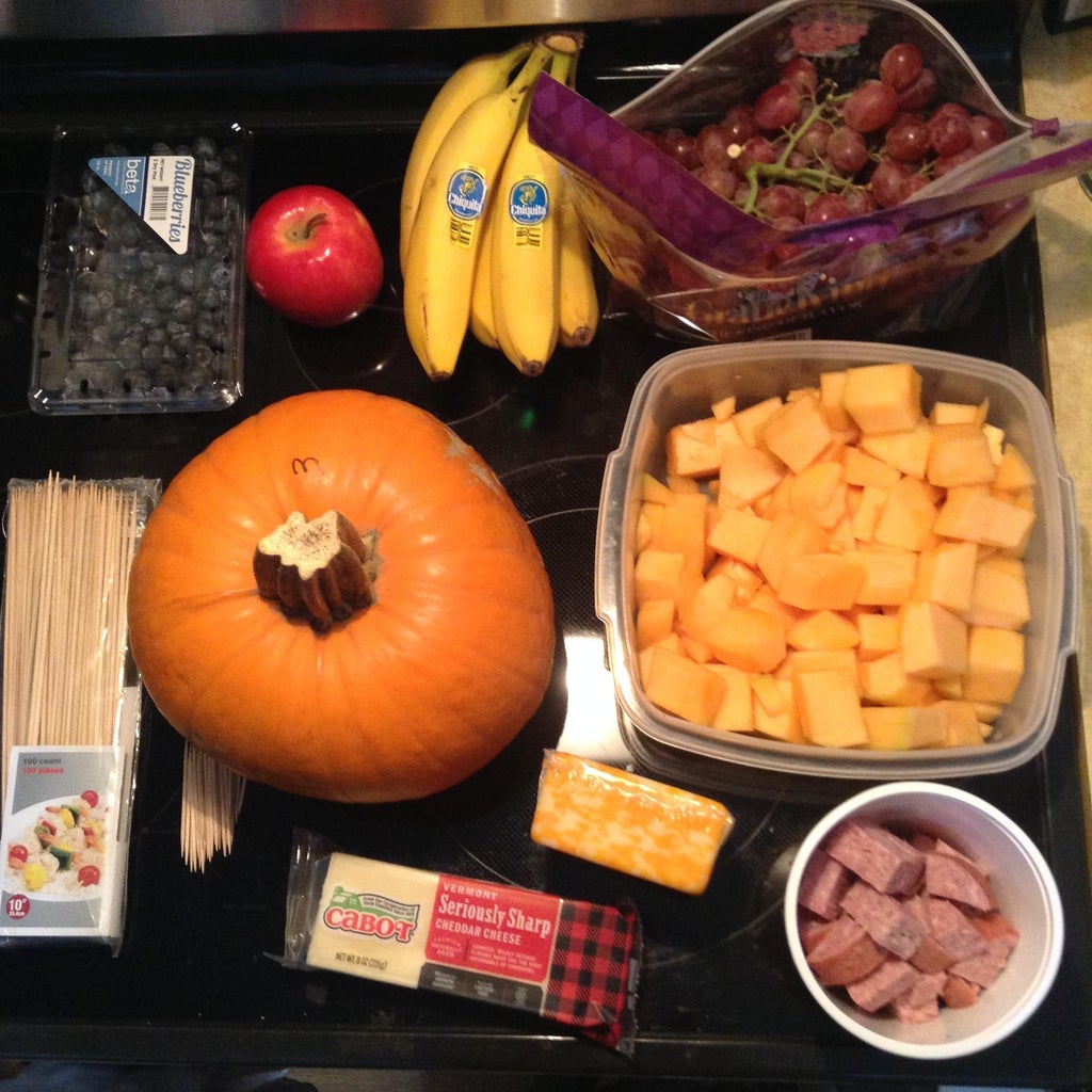 how to make a turkey out of a pumpkin