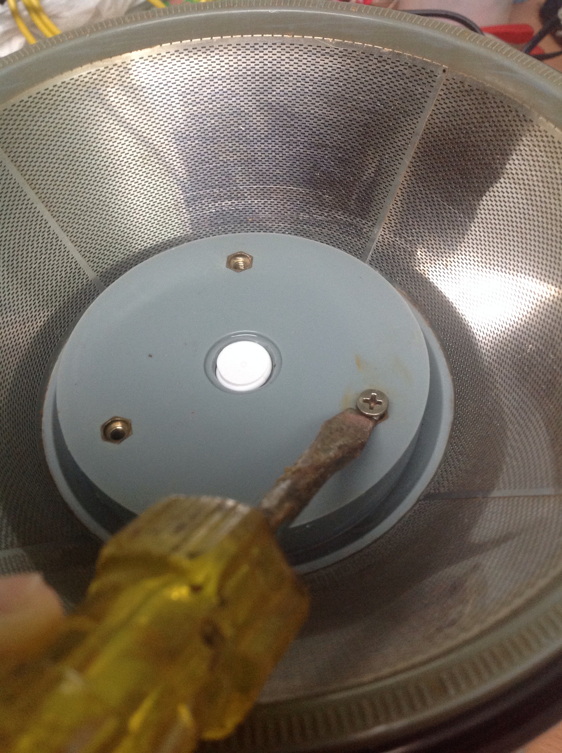 How to Clean a Juicer With No Instructions 4 Steps Instructables