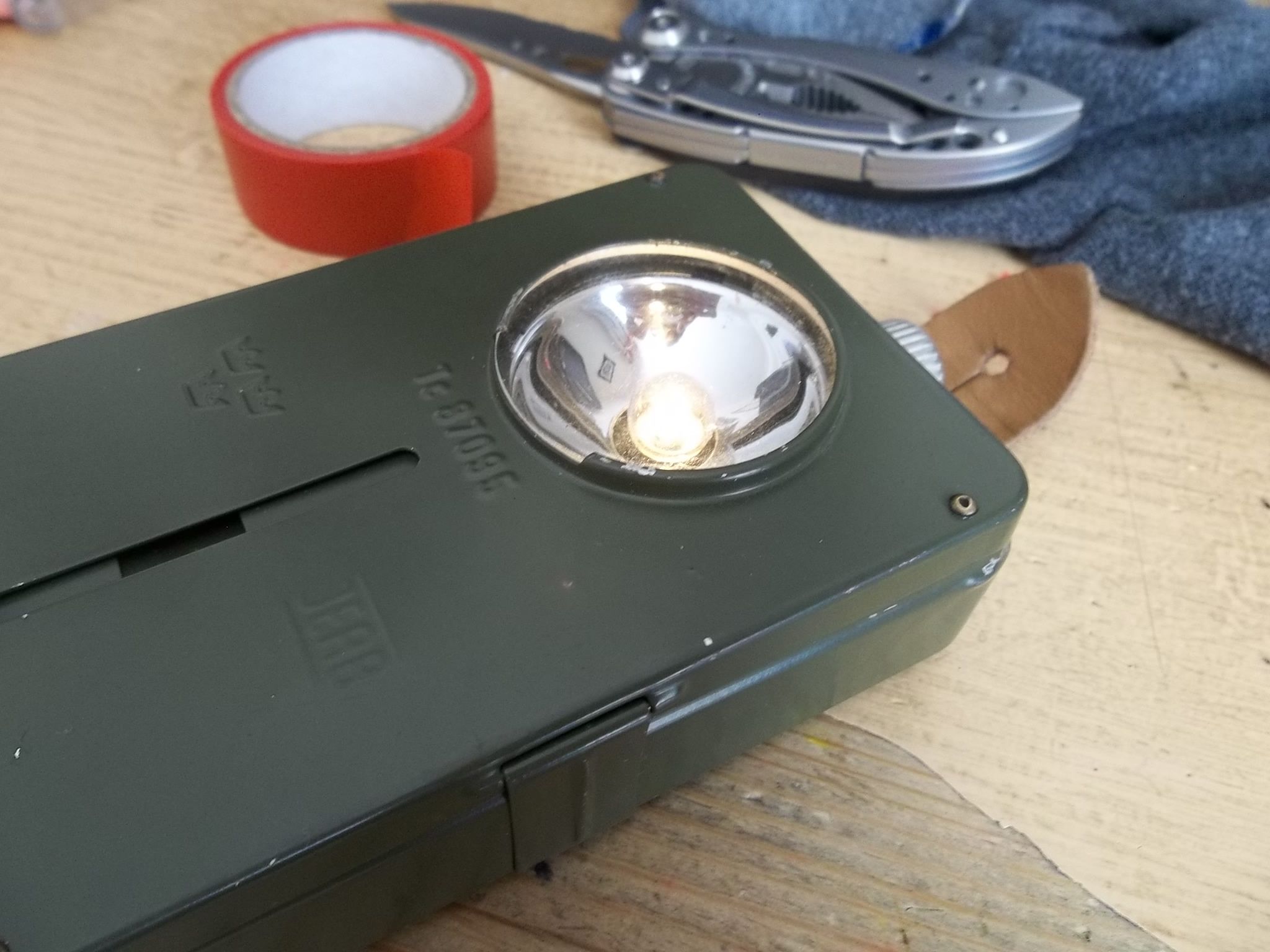 Restoring a WW2 JEAB Flashlight!