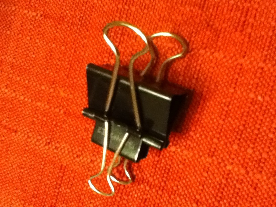 how to make a 2 second binder clip launcher