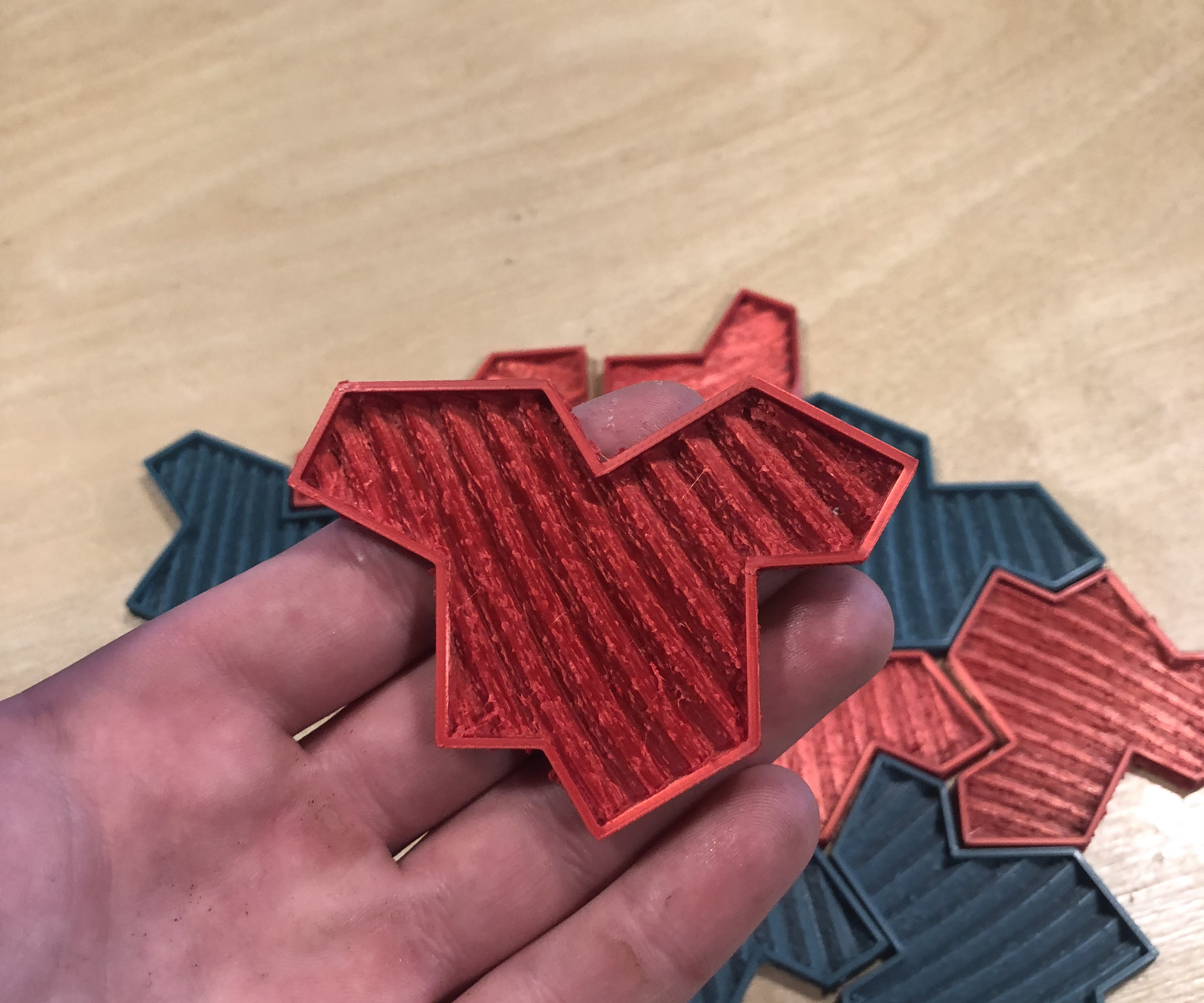 Penrose Wave Tile: a Mathematically Inspired 3D Design