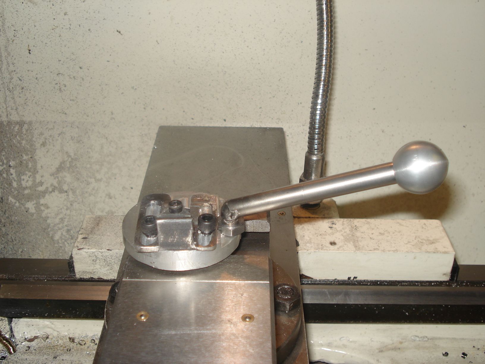 How to Make a Metal Lathe Knob Turner