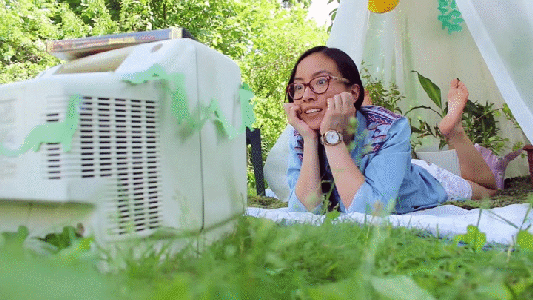 Sit Back, Relax, and Watch Jurassic Park!