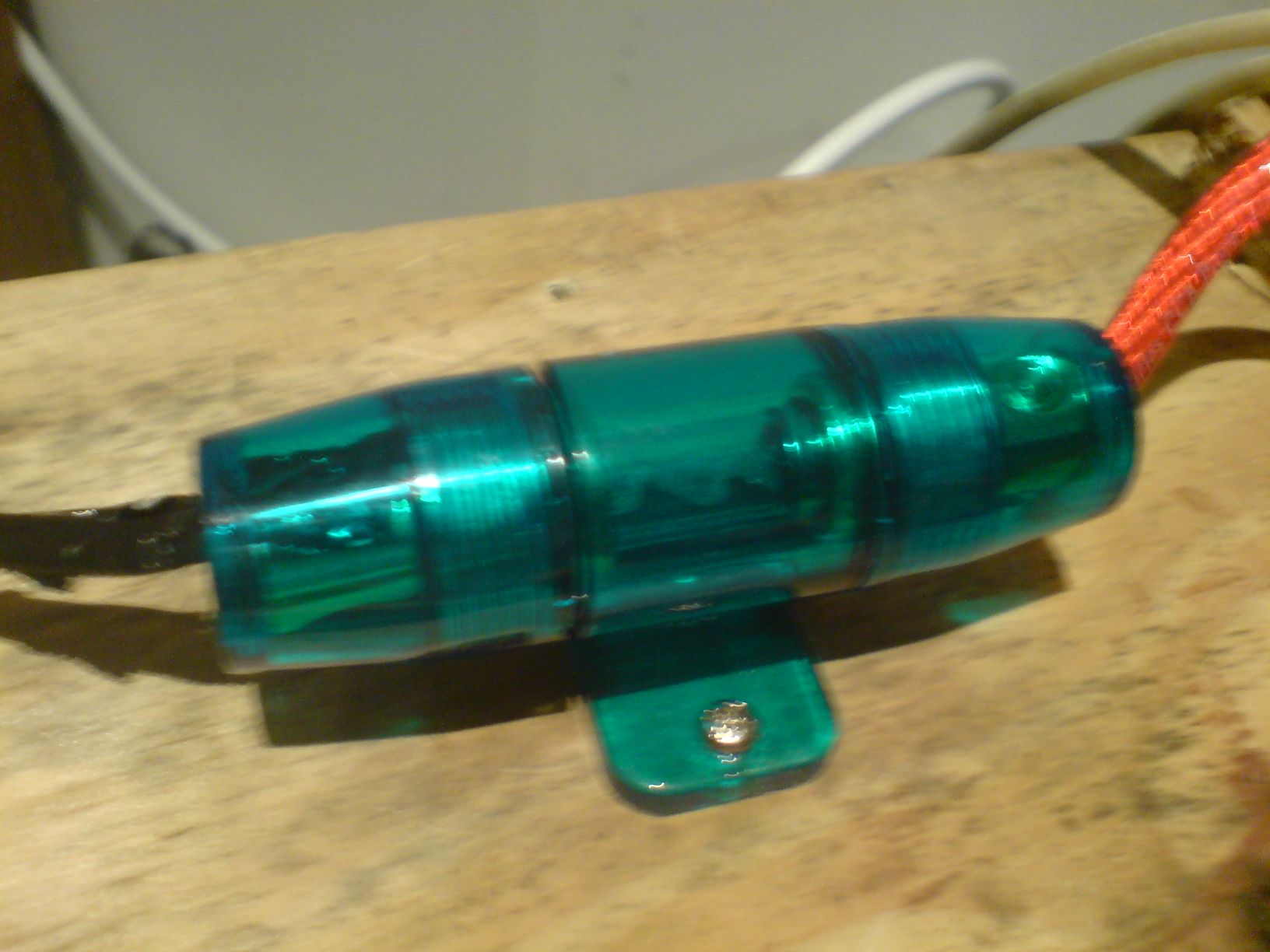 Wiring a Car Audio Amplifier and Headunit Up Indoors Using PC Power