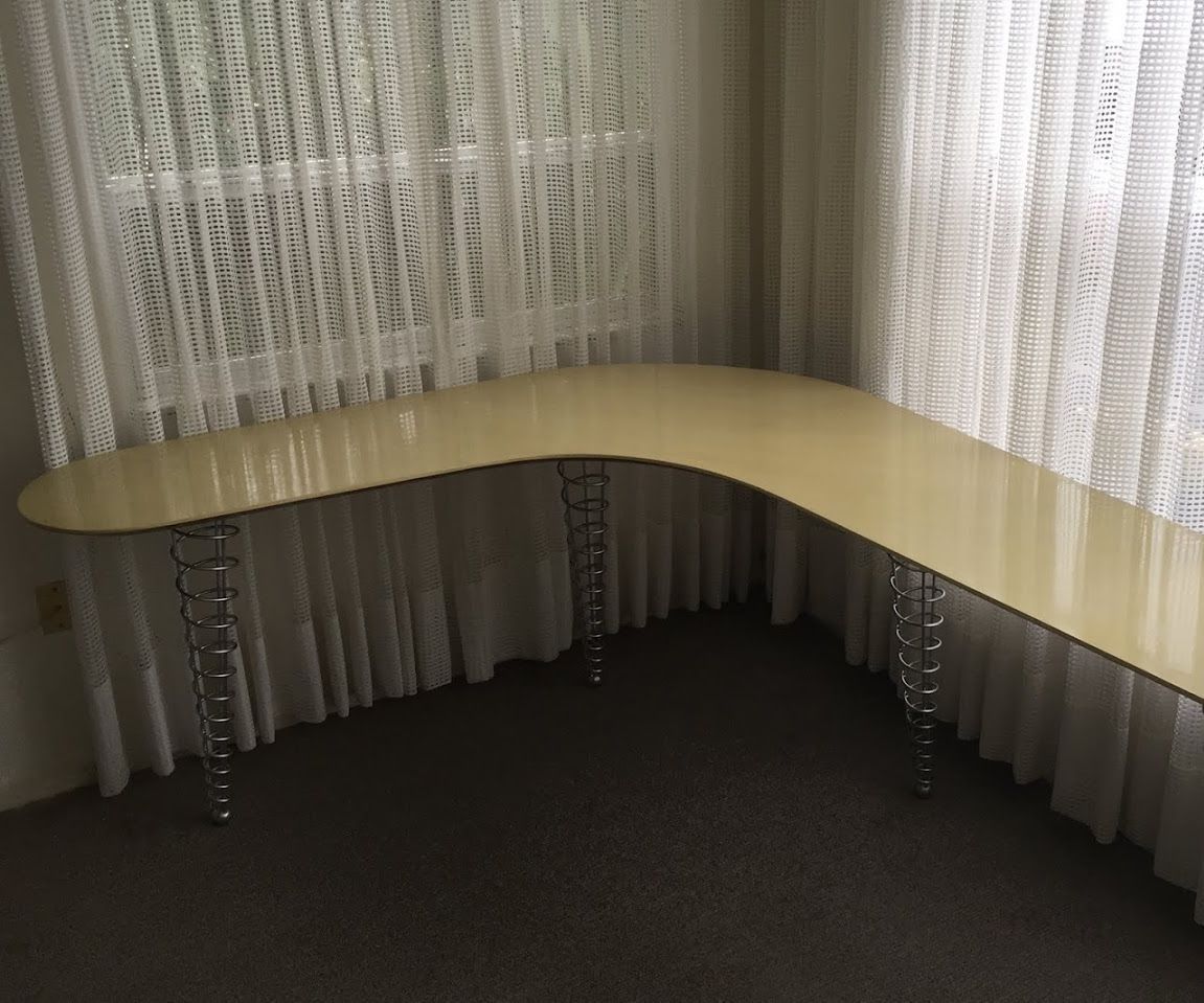 Boomerang Table