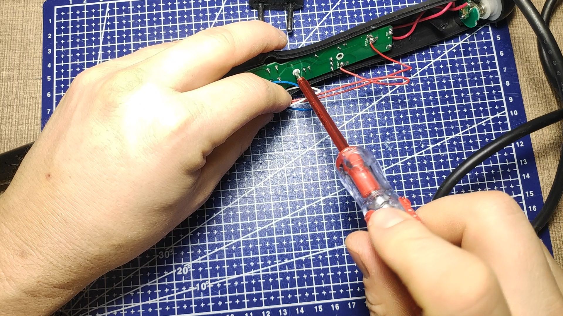 Curling Iron Repair Thyristor Diagnosis and Replacement 5 Steps