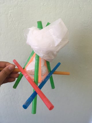Easy and Lightweight Egg Drop Protection Device : 5 Steps